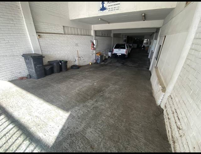 400M² WORKSHOP TO LET IN WOODSTOCK